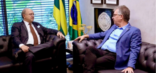 Encontro Valter Menegon com o senador Laercio Oliveira-capa